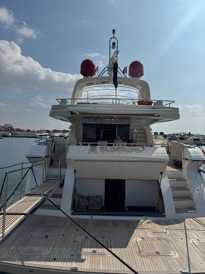 https://arconyachts.ams3.digitaloceanspaces.com/74286/conversions/large_4833129-optimize.jpg