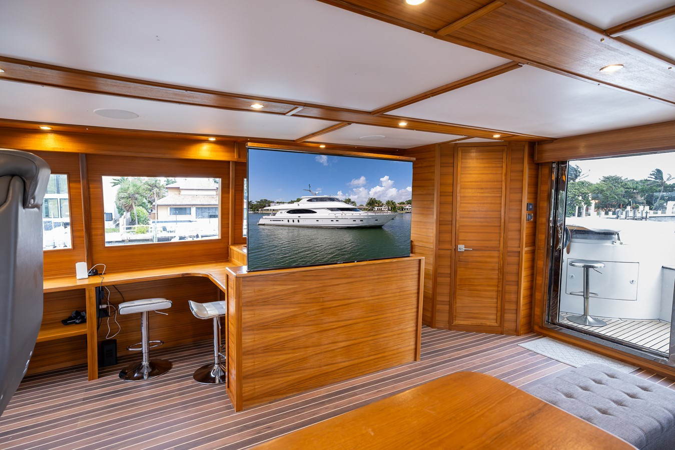 https://arconyachts.ams3.digitaloceanspaces.com/74365/conversions/large_4311246-optimize.jpg