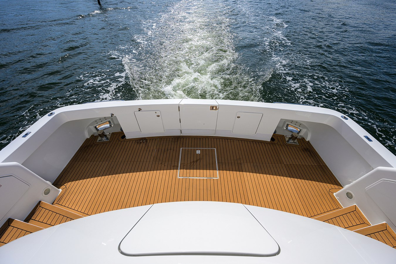 https://arconyachts.ams3.digitaloceanspaces.com/74424/conversions/large_4688569-optimize.jpg