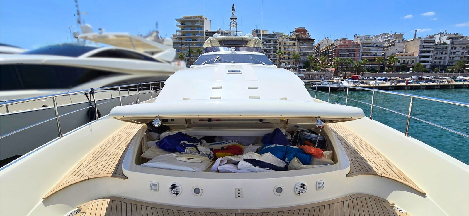 https://arconyachts.ams3.digitaloceanspaces.com/74637/conversions/large_4772798-optimize.jpg