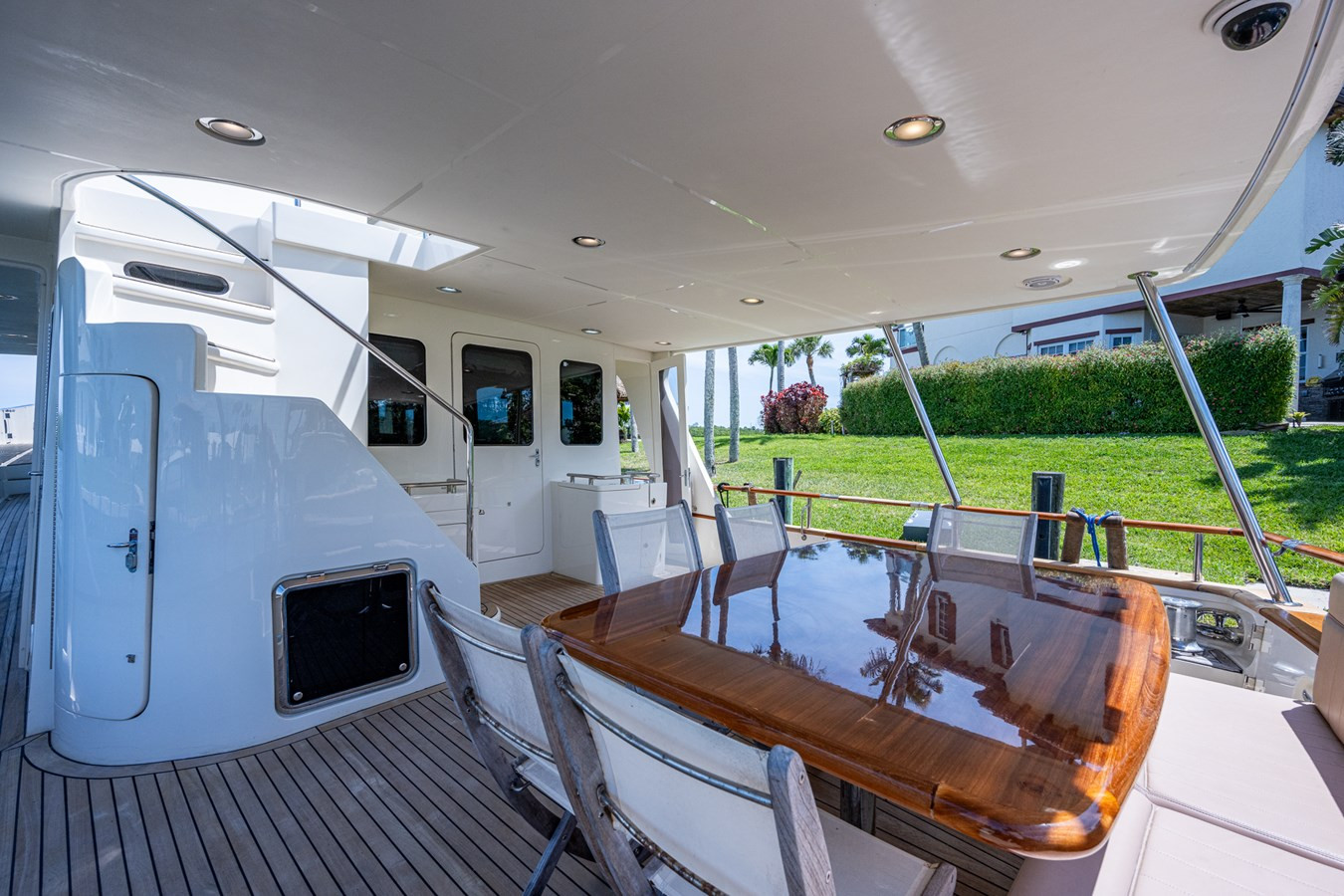 https://arconyachts.ams3.digitaloceanspaces.com/74743/conversions/large_4145680-optimize.jpg