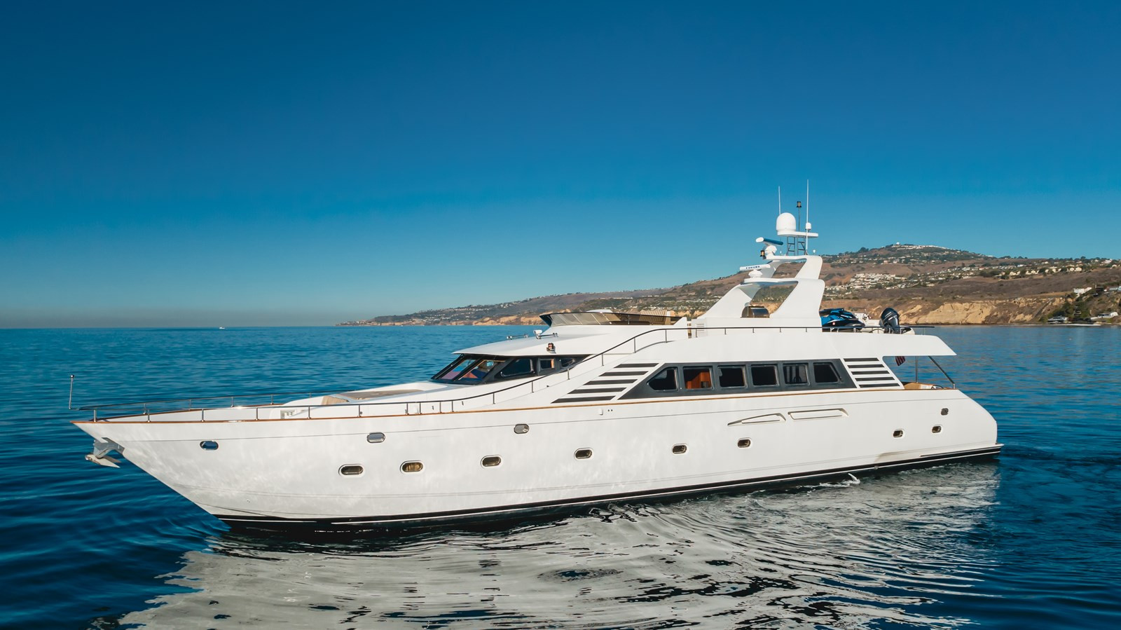 https://arconyachts.ams3.digitaloceanspaces.com/74933/conversions/large_4829162-optimize.jpg