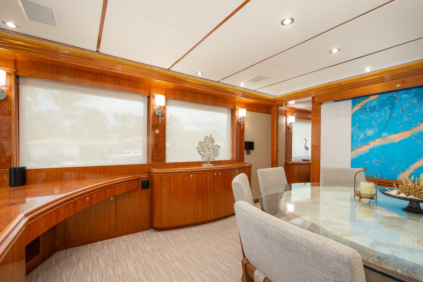 https://arconyachts.ams3.digitaloceanspaces.com/74965/conversions/large_4842104-optimize.jpg
