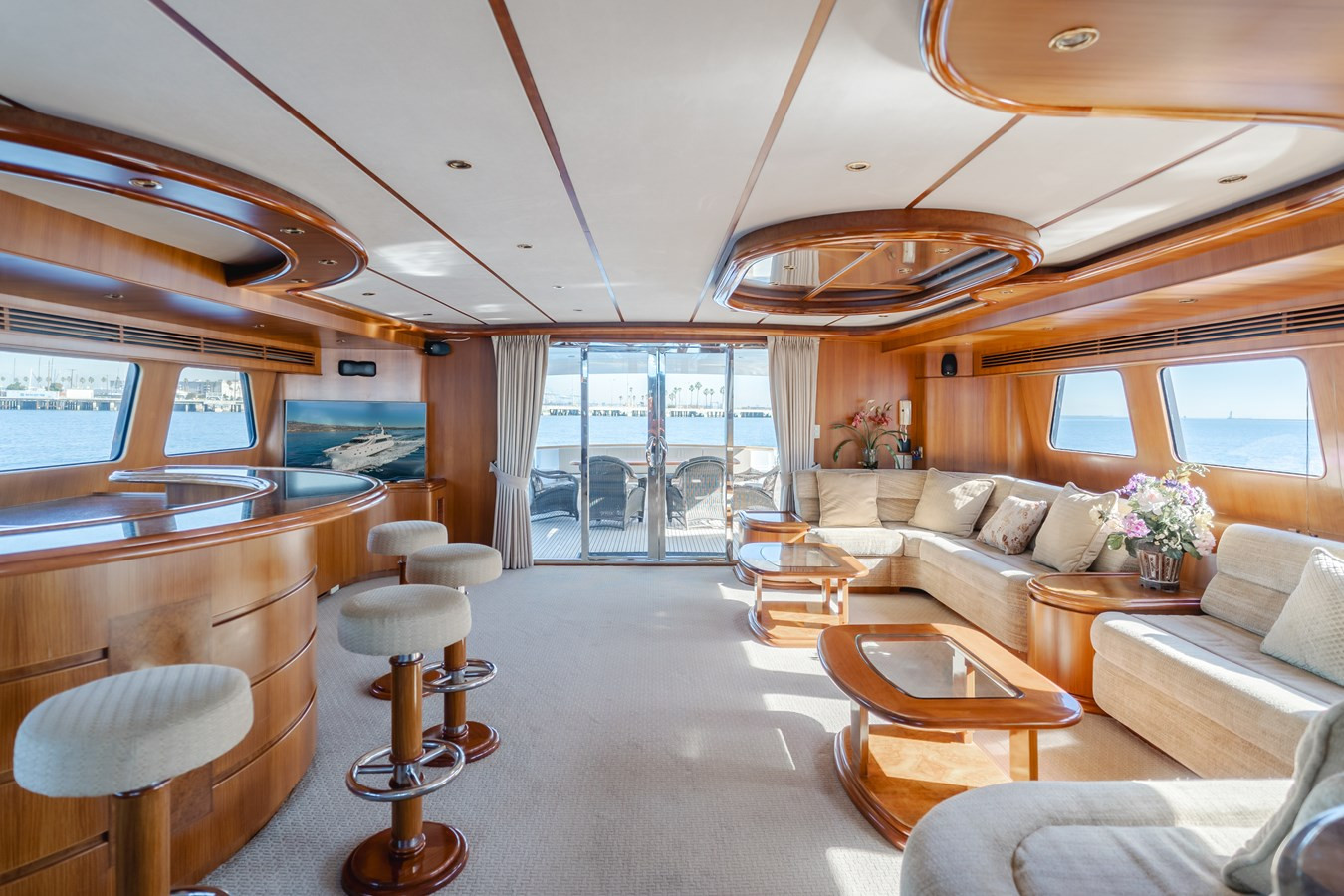 https://arconyachts.ams3.digitaloceanspaces.com/75039/conversions/large_4829373-optimize.jpg
