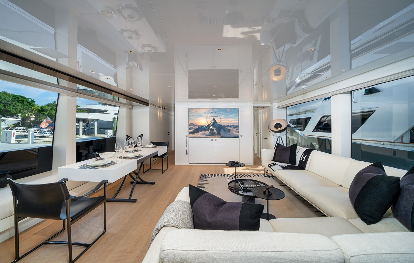 https://arconyachts.ams3.digitaloceanspaces.com/75094/conversions/large_3858095-optimize.jpg