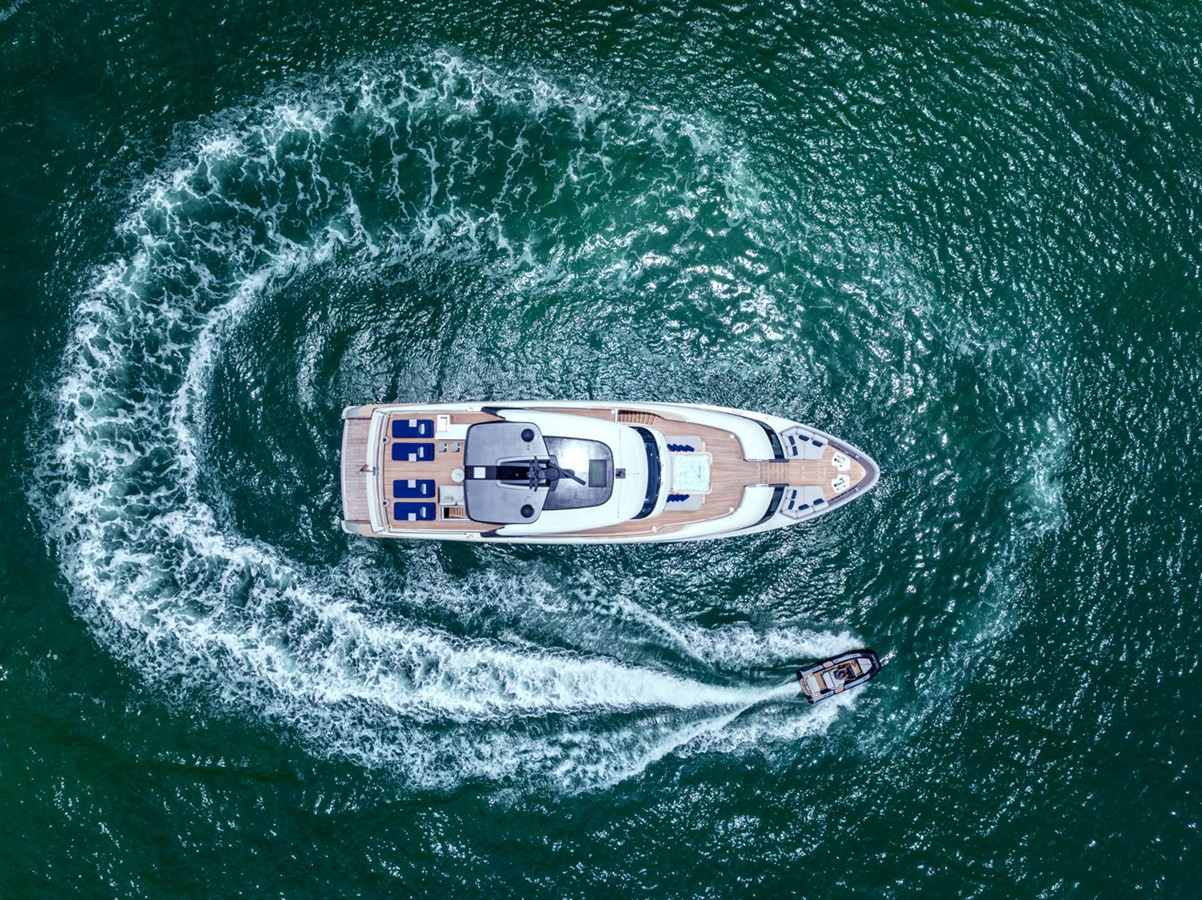 https://arconyachts.ams3.digitaloceanspaces.com/75155/conversions/large_4708514-optimize.jpg