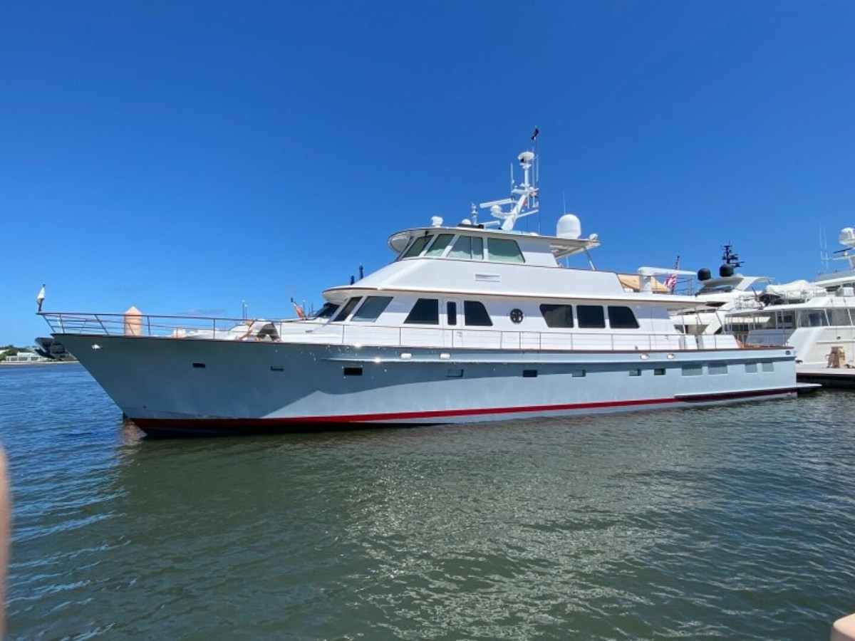 https://arconyachts.ams3.digitaloceanspaces.com/75308/conversions/large_4826843-optimize.jpg