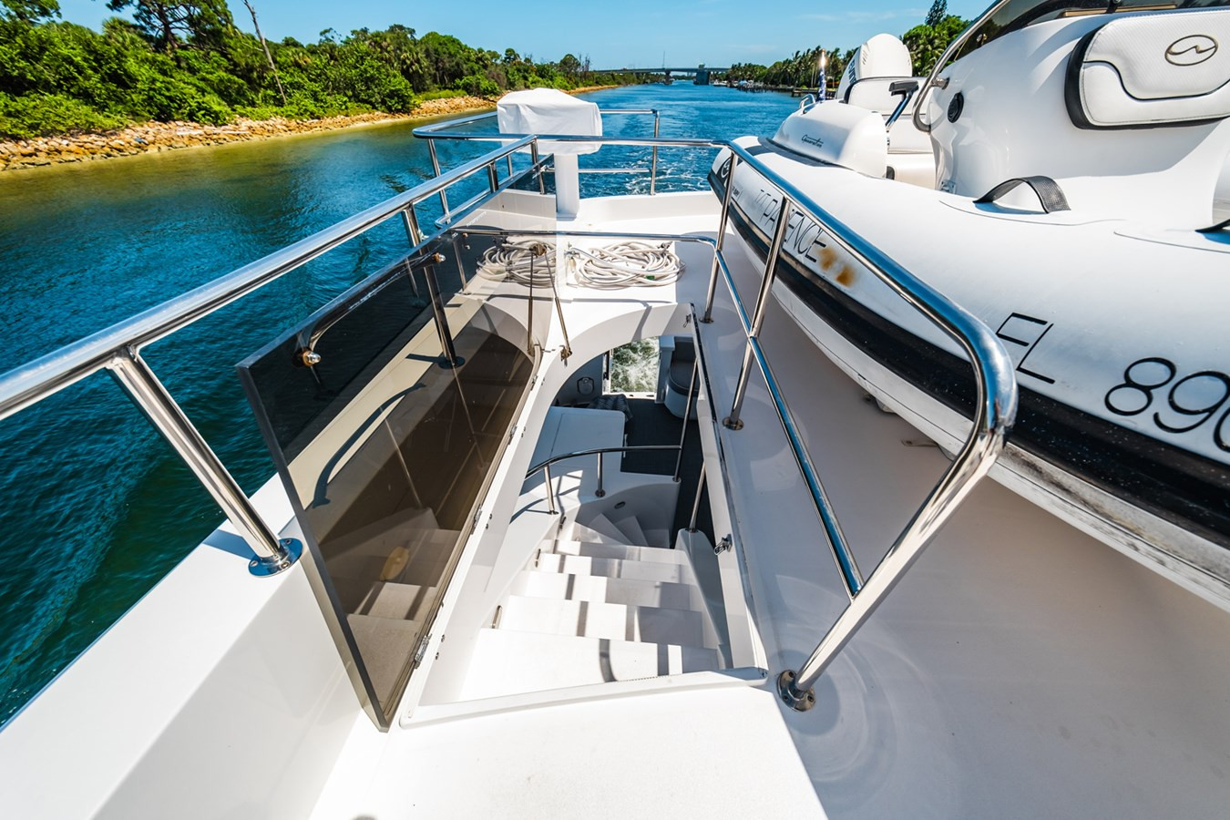 https://arconyachts.ams3.digitaloceanspaces.com/75505/conversions/large_4757378-optimize.jpg