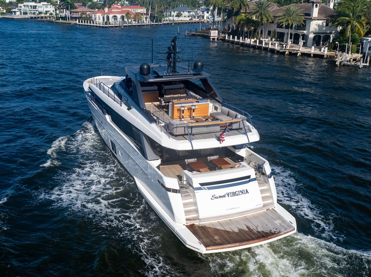 https://arconyachts.ams3.digitaloceanspaces.com/75506/conversions/large_4828400-optimize.jpg
