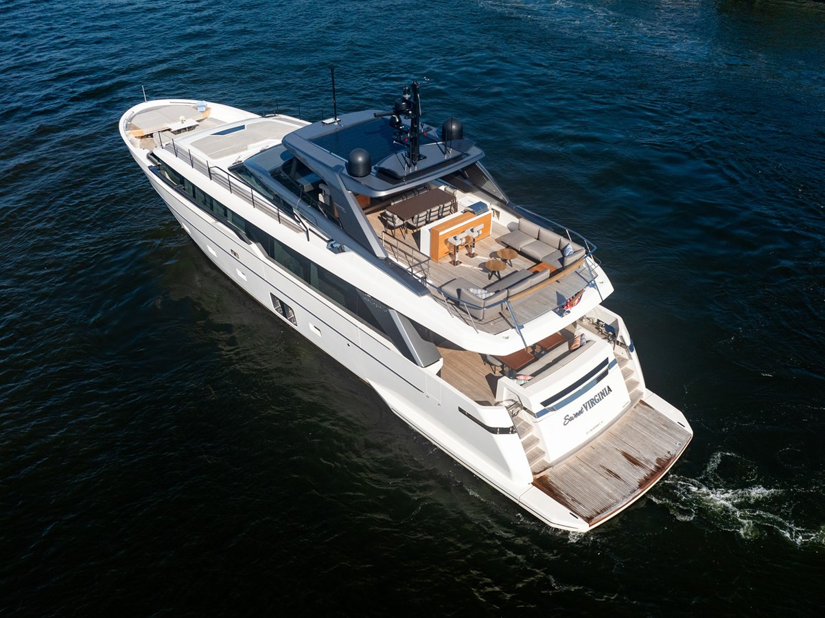 https://arconyachts.ams3.digitaloceanspaces.com/75527/conversions/large_4828410-optimize.jpg