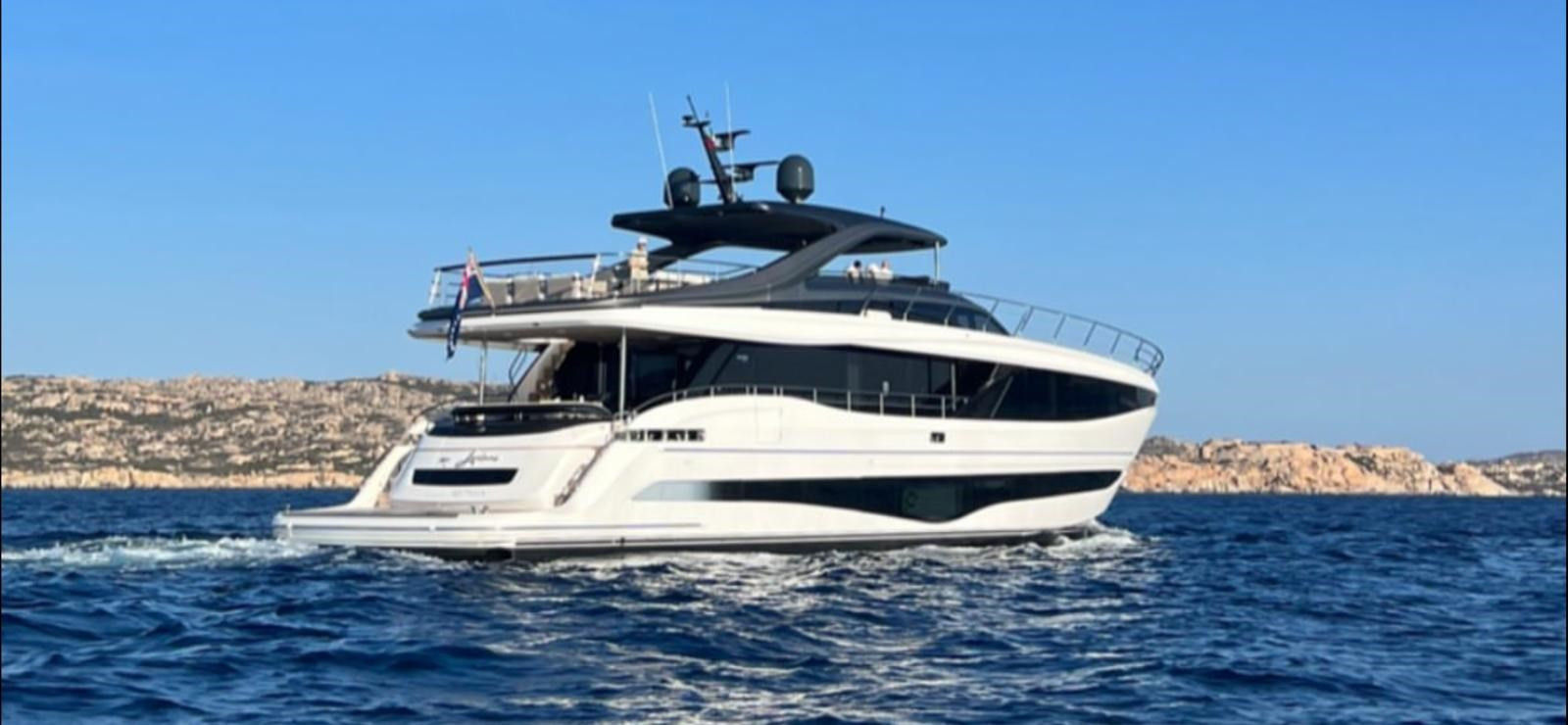 https://arconyachts.ams3.digitaloceanspaces.com/75635/conversions/large_4667957-optimize.jpg
