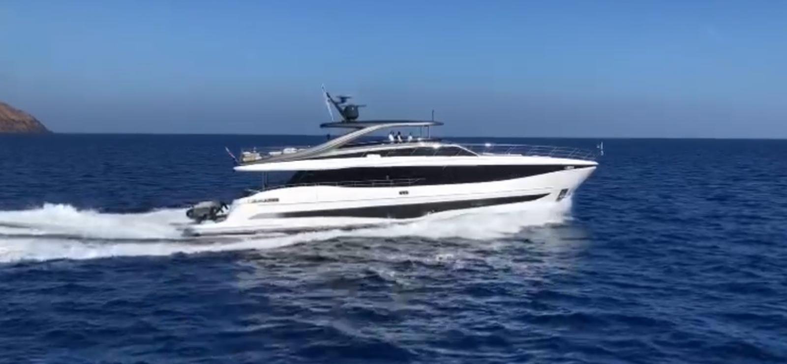 https://arconyachts.ams3.digitaloceanspaces.com/75641/conversions/large_4667959-optimize.jpg