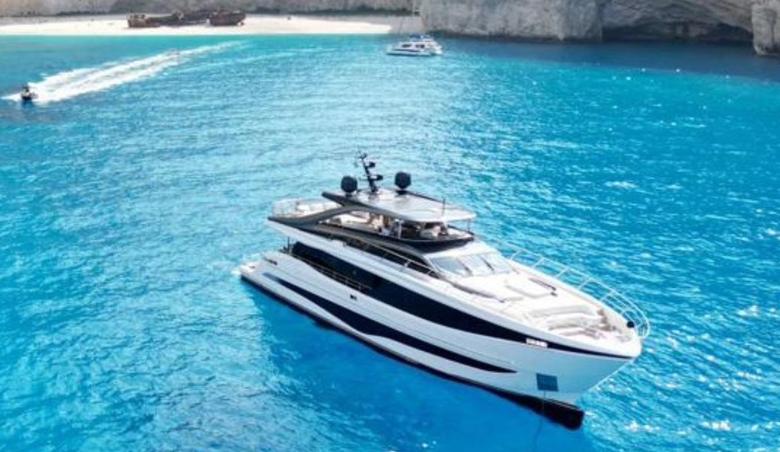 https://arconyachts.ams3.digitaloceanspaces.com/75655/conversions/large_4667964-optimize.jpg