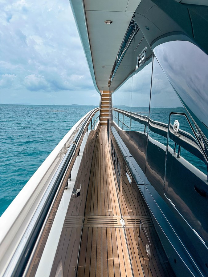 https://arconyachts.ams3.digitaloceanspaces.com/75674/conversions/large_3816912-optimize.jpg