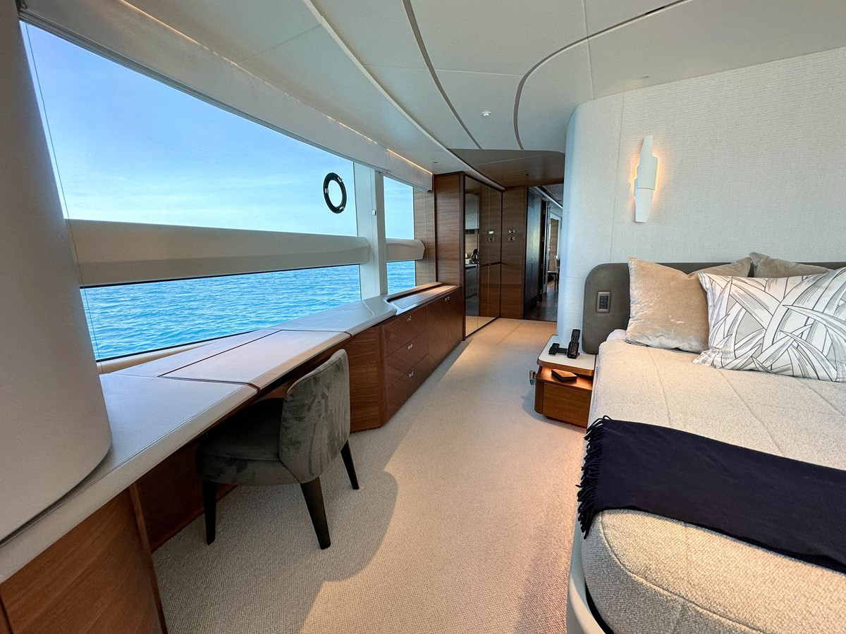 https://arconyachts.ams3.digitaloceanspaces.com/75740/conversions/large_3816937-optimize.jpg