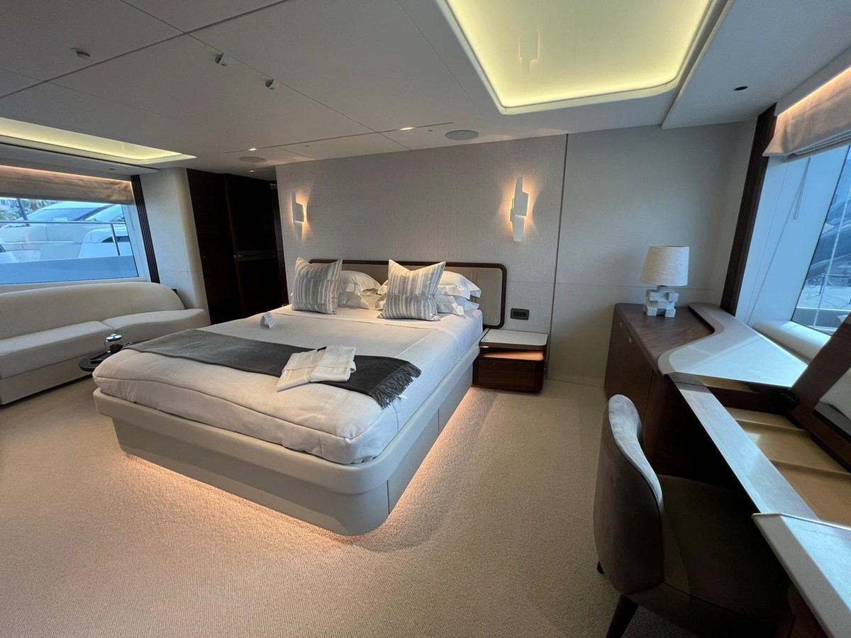 https://arconyachts.ams3.digitaloceanspaces.com/75747/conversions/large_4667996-optimize.jpg