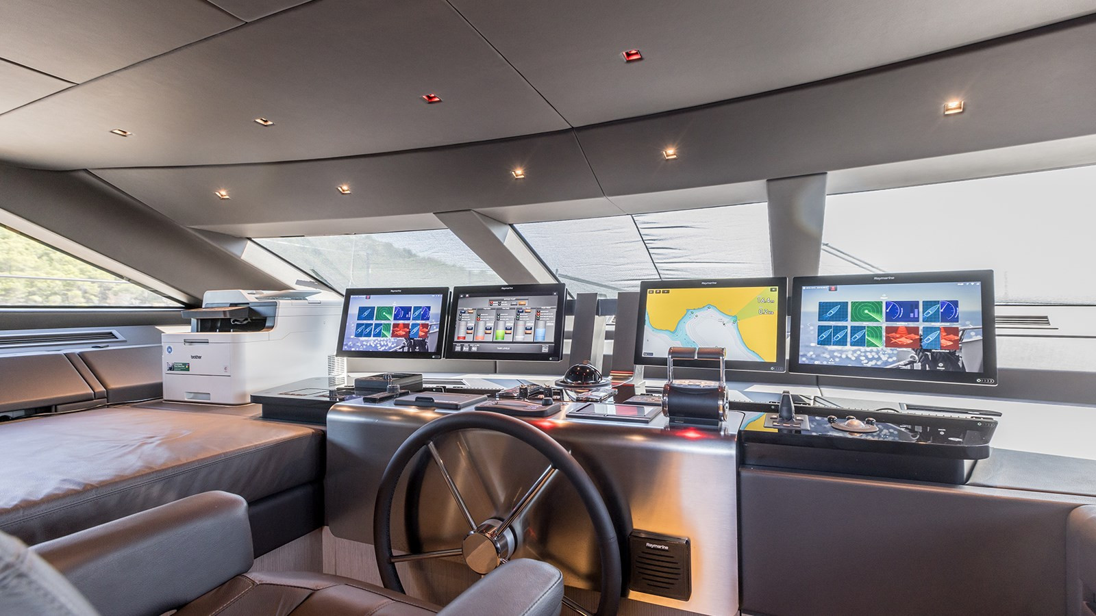 https://arconyachts.ams3.digitaloceanspaces.com/76055/conversions/large_3956774-optimize.jpg