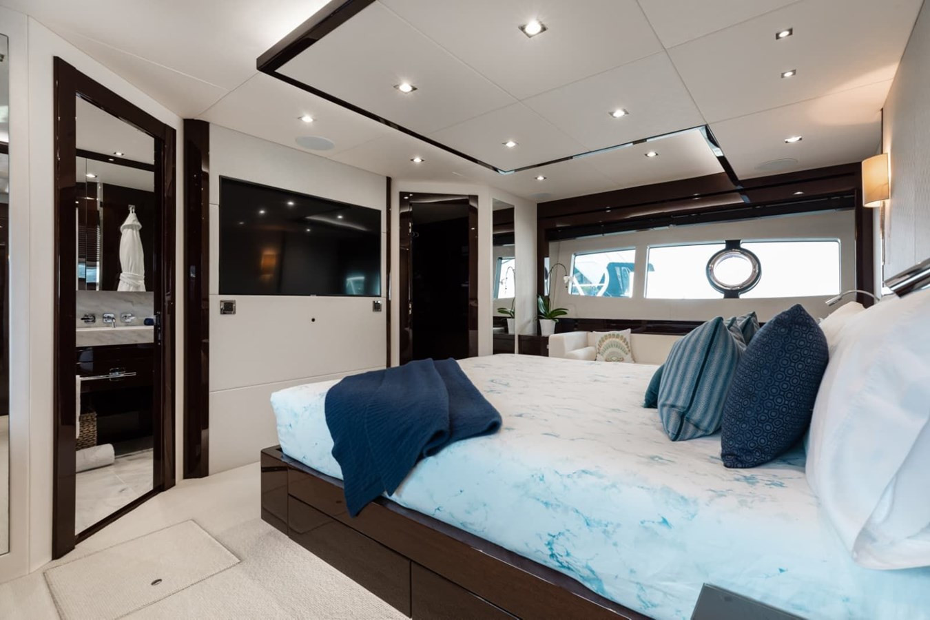 https://arconyachts.ams3.digitaloceanspaces.com/76263/conversions/large_4769751-optimize.jpg