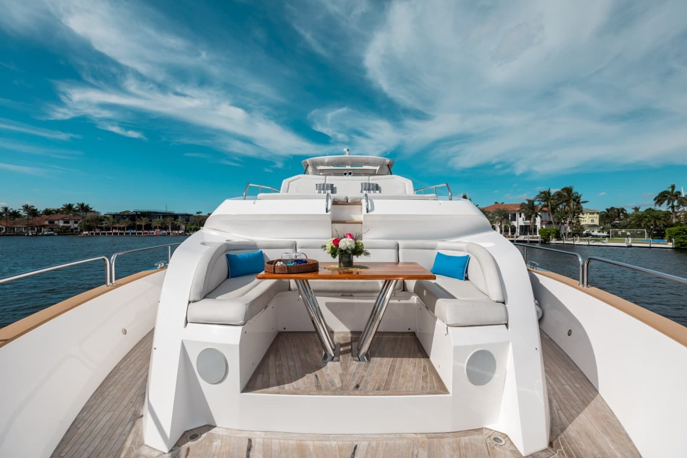 https://arconyachts.ams3.digitaloceanspaces.com/76294/conversions/large_4769812-optimize.jpg