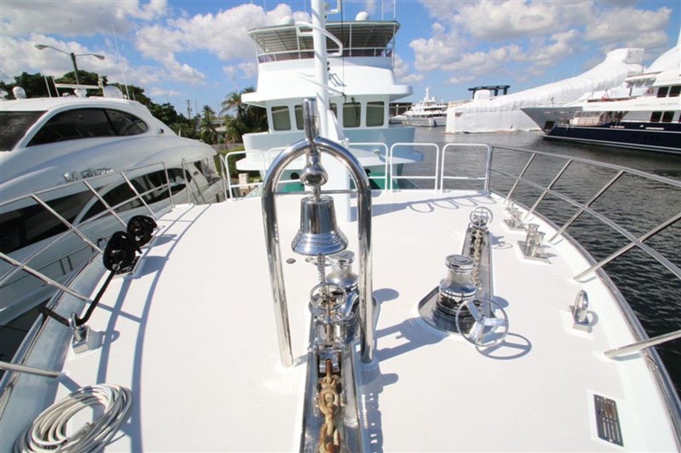 https://arconyachts.ams3.digitaloceanspaces.com/76455/conversions/large_1062623-optimize.jpg