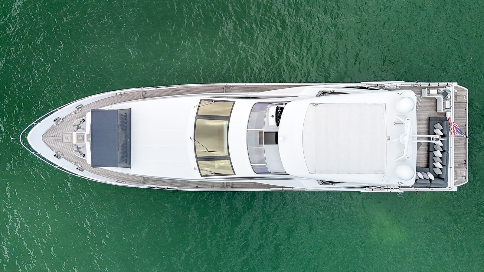 https://arconyachts.ams3.digitaloceanspaces.com/76459/conversions/large_4426561-optimize.jpg