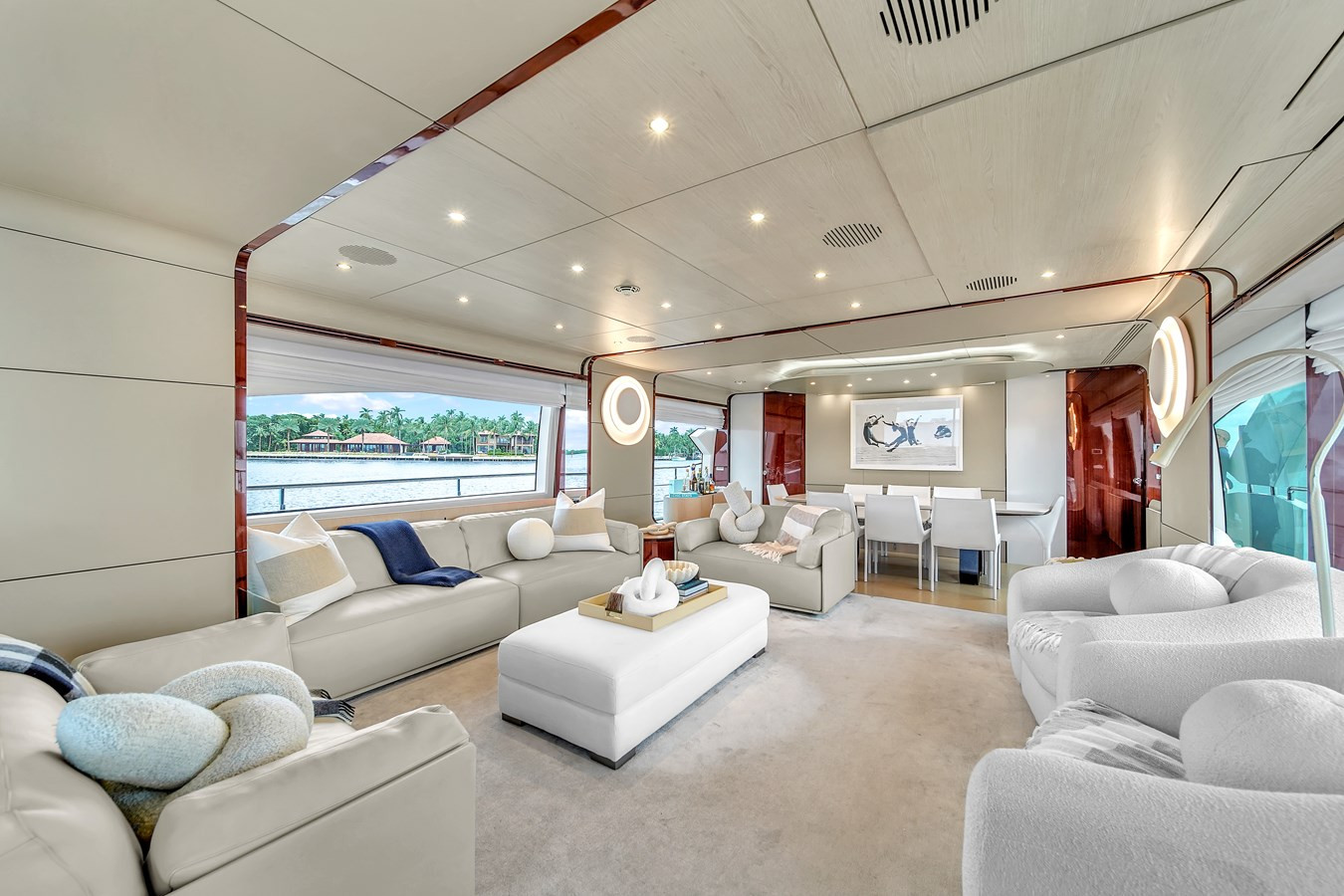 https://arconyachts.ams3.digitaloceanspaces.com/76517/conversions/large_4426580-optimize.jpg