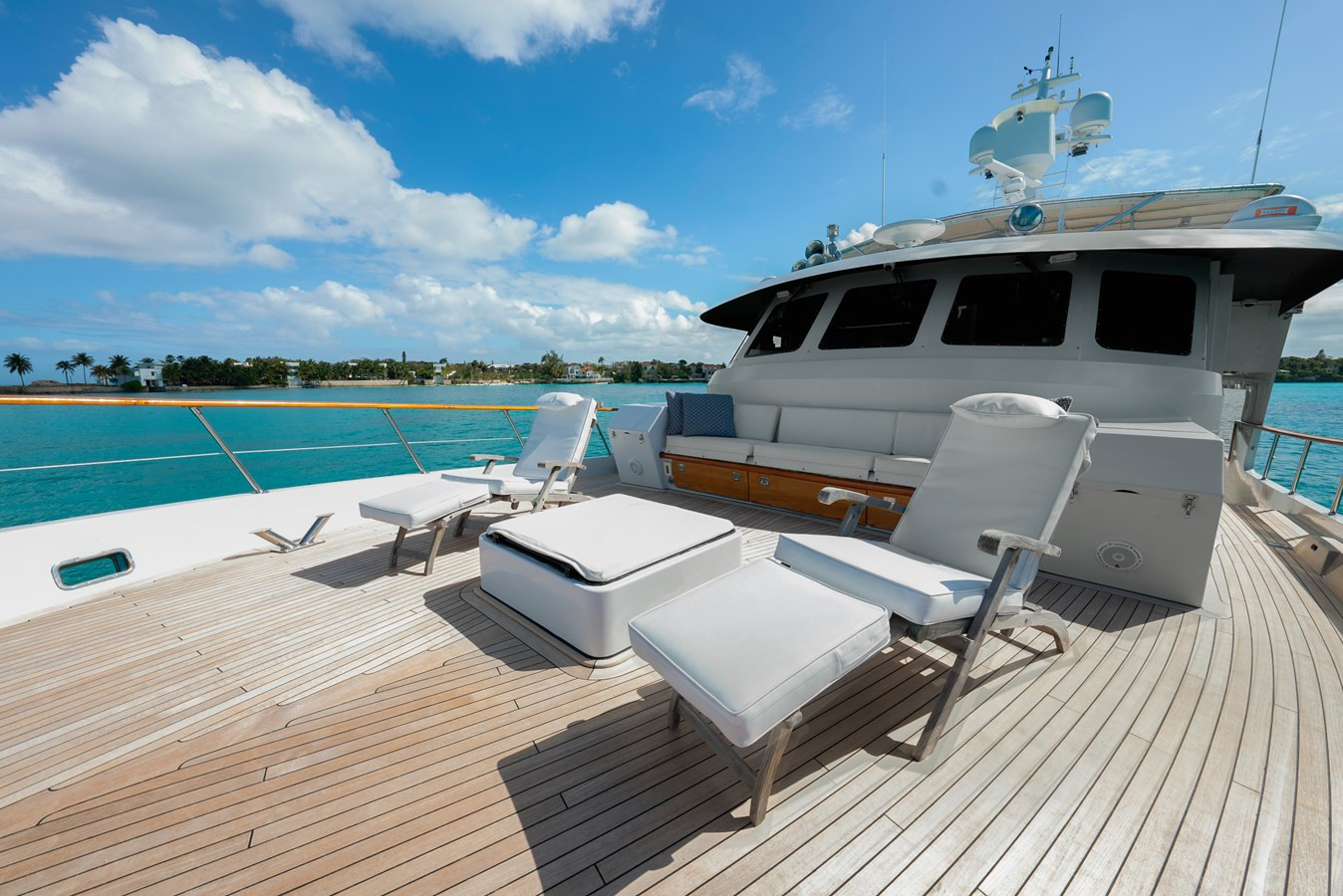 https://arconyachts.ams3.digitaloceanspaces.com/76557/conversions/large_4572814-optimize.jpg