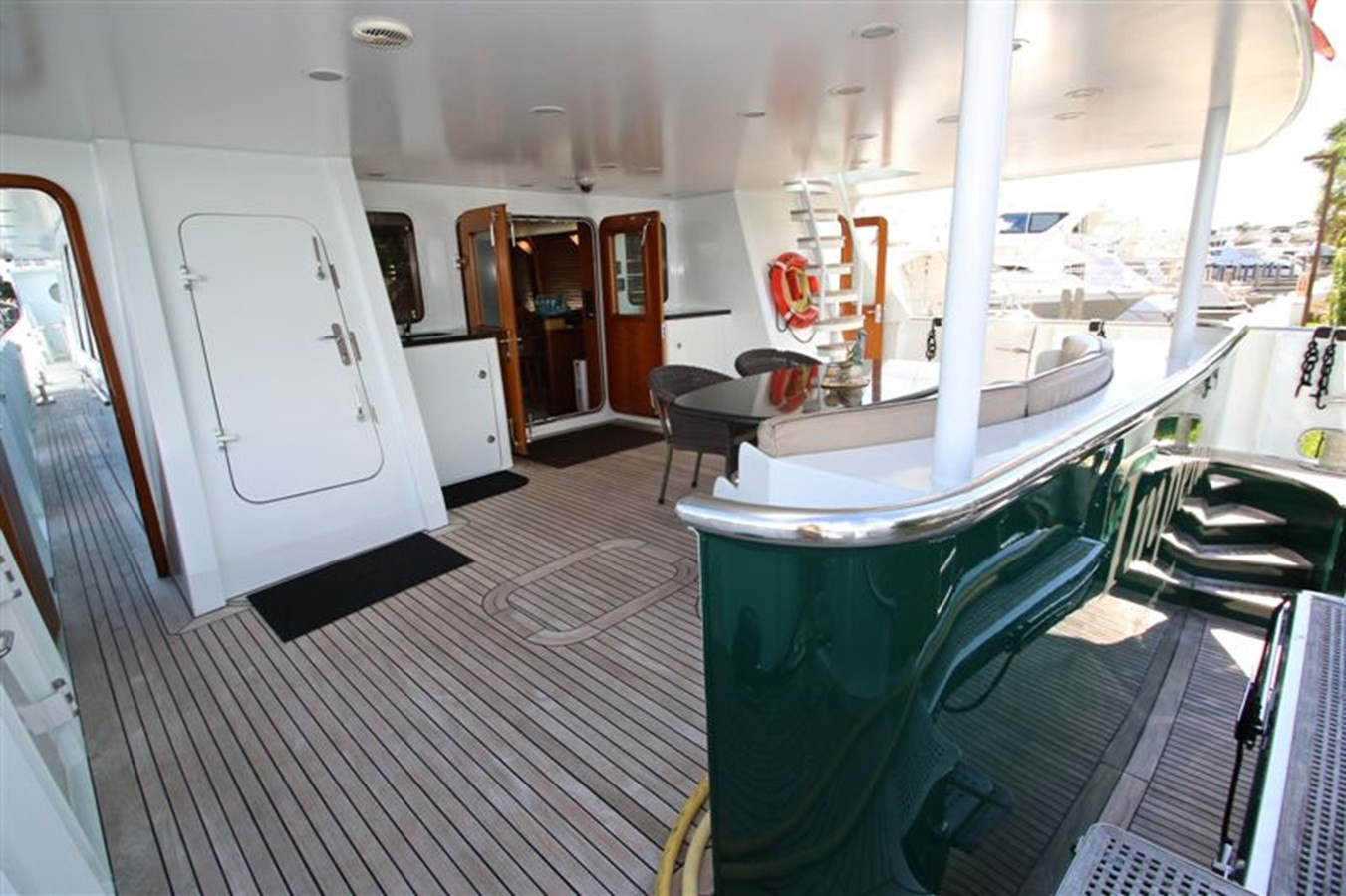https://arconyachts.ams3.digitaloceanspaces.com/76570/conversions/large_4545908-optimize.jpg