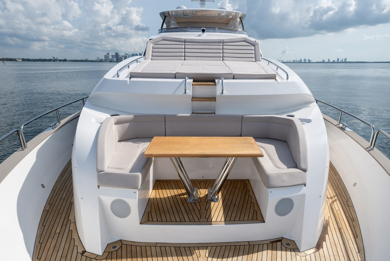 https://arconyachts.ams3.digitaloceanspaces.com/76735/conversions/large_3898370-optimize.jpg