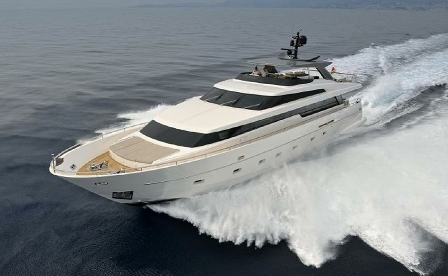 https://arconyachts.ams3.digitaloceanspaces.com/76854/conversions/large_2323122-optimize.jpg