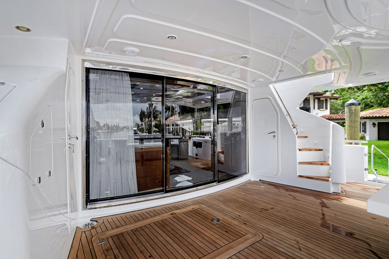 https://arconyachts.ams3.digitaloceanspaces.com/76917/conversions/large_3645644-optimize.jpg