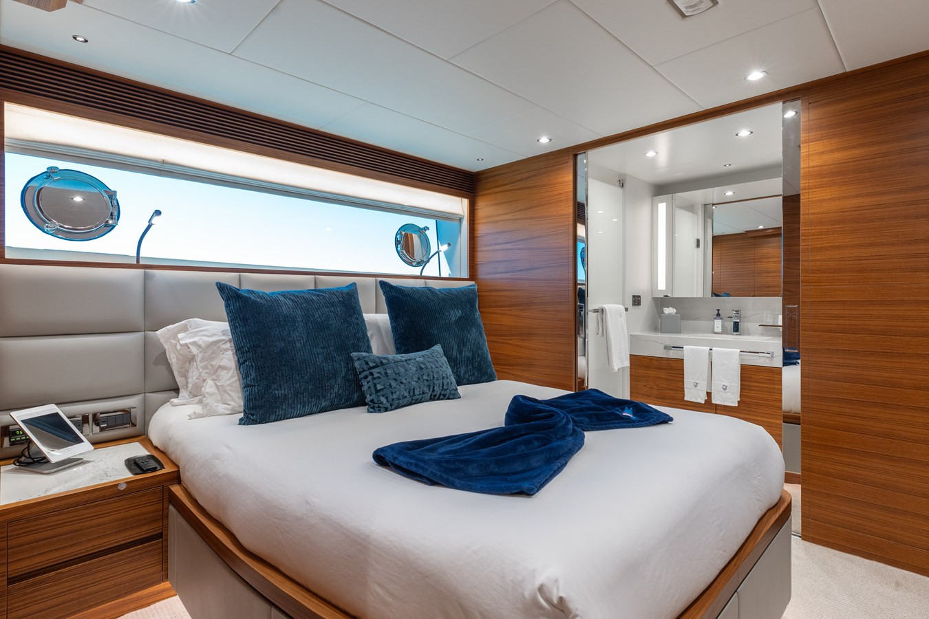 https://arconyachts.ams3.digitaloceanspaces.com/76922/conversions/large_4592032-optimize.jpg