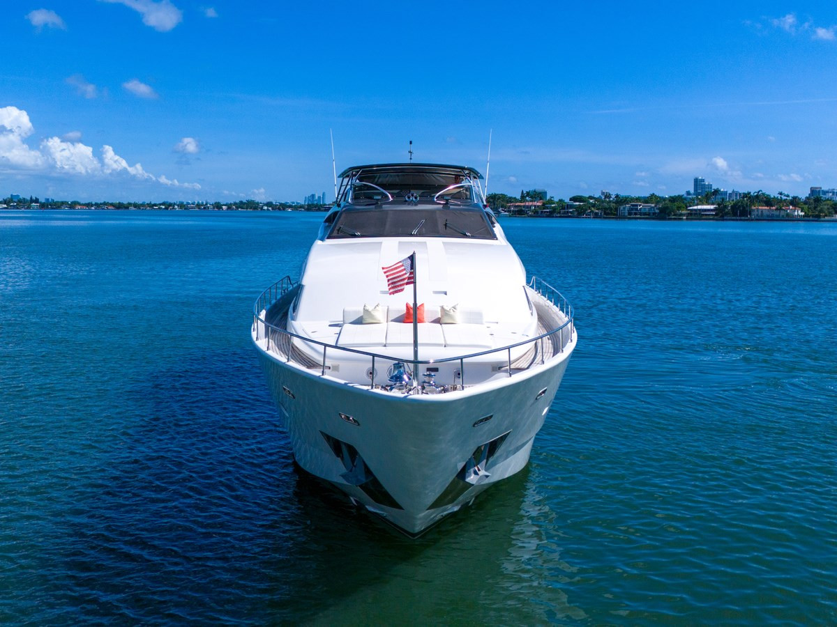 https://arconyachts.ams3.digitaloceanspaces.com/76961/conversions/large_4745434-optimize.jpg