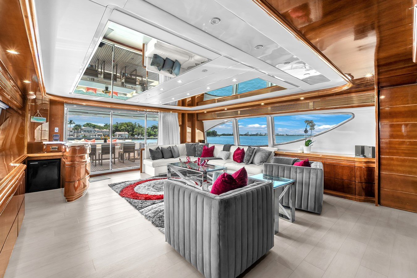 https://arconyachts.ams3.digitaloceanspaces.com/77009/conversions/large_4745450-optimize.jpg