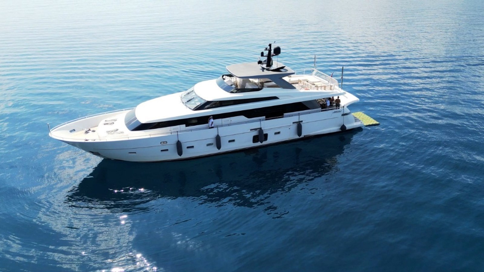 https://arconyachts.ams3.digitaloceanspaces.com/77158/conversions/large_4471312-optimize.jpg