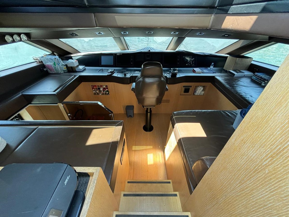 https://arconyachts.ams3.digitaloceanspaces.com/77179/conversions/large_4471319-optimize.jpg