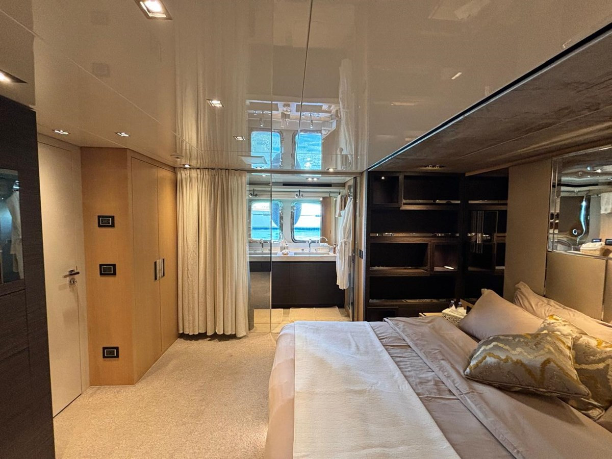 https://arconyachts.ams3.digitaloceanspaces.com/77251/conversions/large_4471344-optimize.jpg