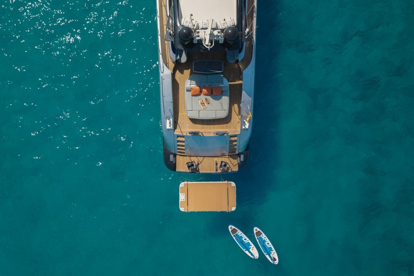 https://arconyachts.ams3.digitaloceanspaces.com/77586/conversions/large_4666455-optimize.jpg