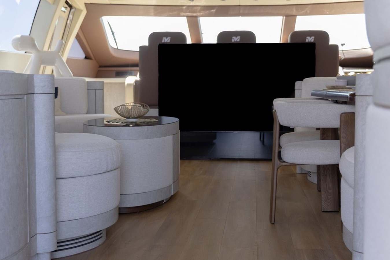 https://arconyachts.ams3.digitaloceanspaces.com/77606/conversions/large_4666460-optimize.jpg