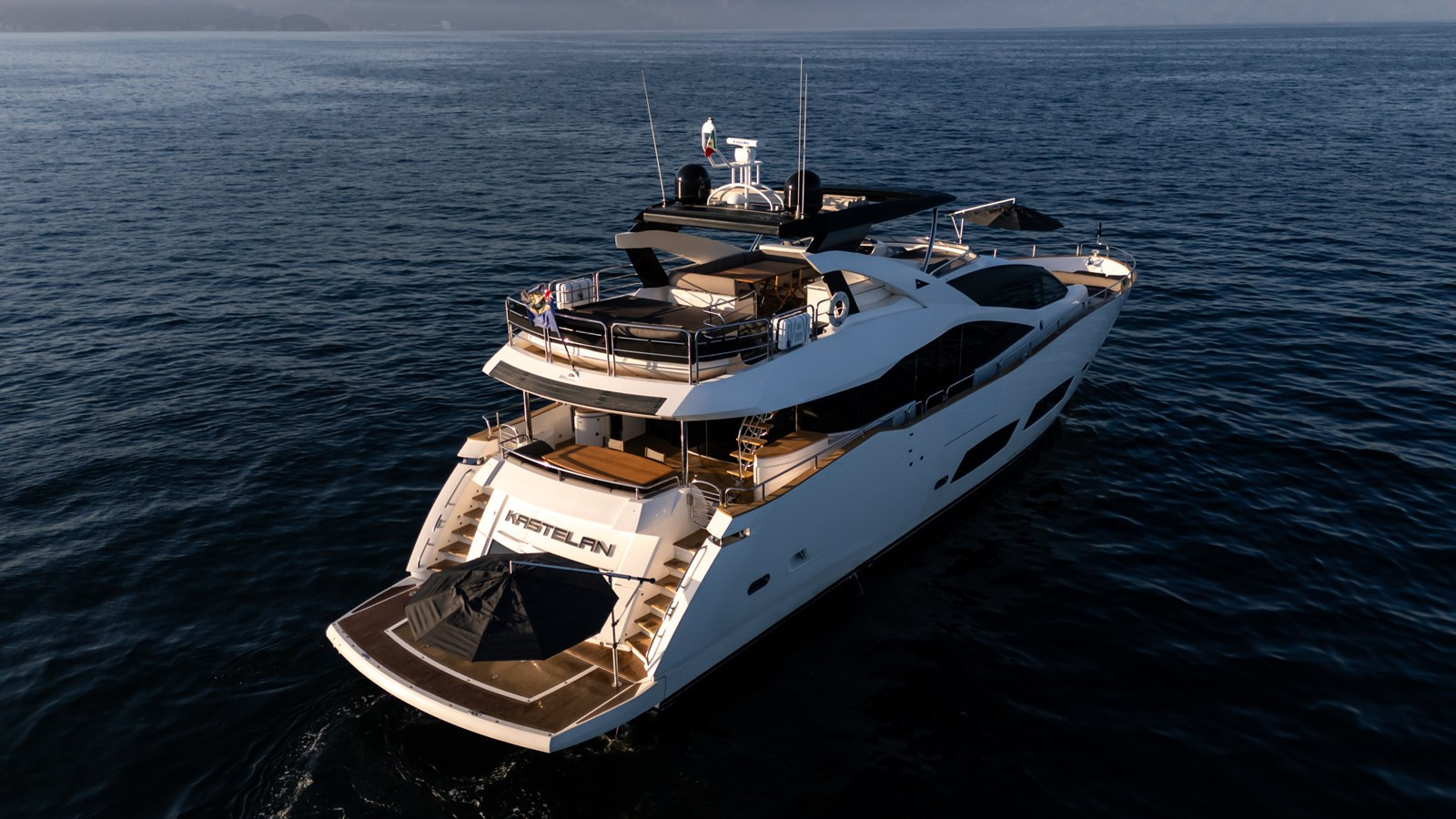 https://arconyachts.ams3.digitaloceanspaces.com/77769/conversions/large_4557586-optimize.jpg