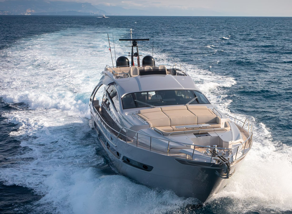 https://arconyachts.ams3.digitaloceanspaces.com/77799/conversions/large_4453768-optimize.jpg