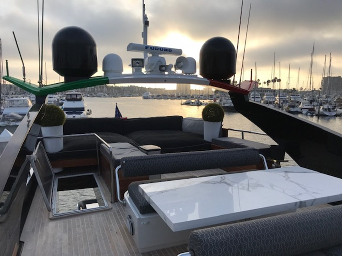 https://arconyachts.ams3.digitaloceanspaces.com/77892/conversions/large_2778094-optimize.jpg