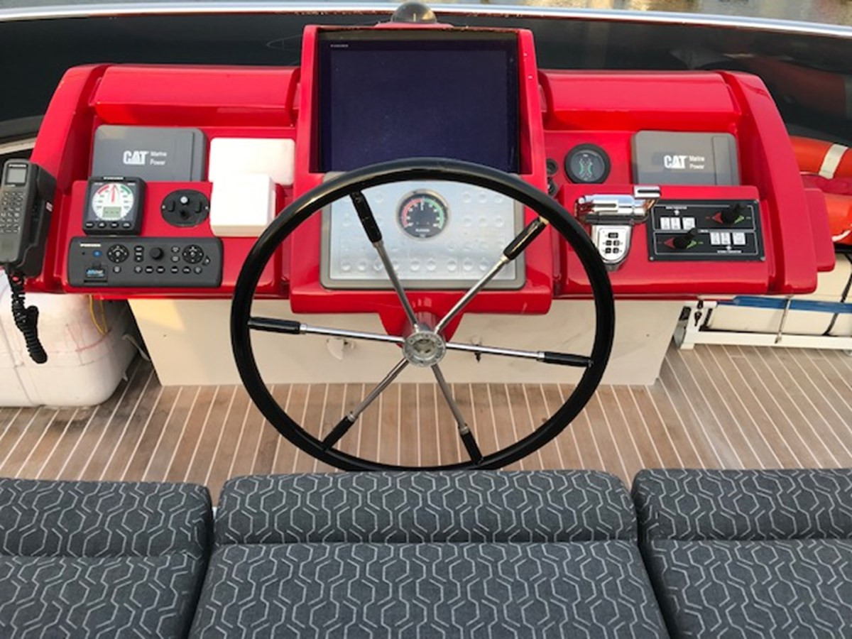 https://arconyachts.ams3.digitaloceanspaces.com/77902/conversions/large_2778098-optimize.jpg