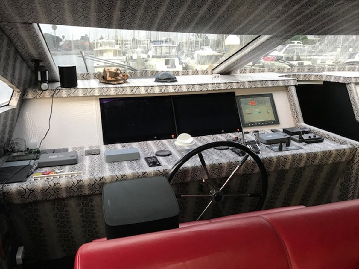 https://arconyachts.ams3.digitaloceanspaces.com/77930/conversions/large_2778108-optimize.jpg