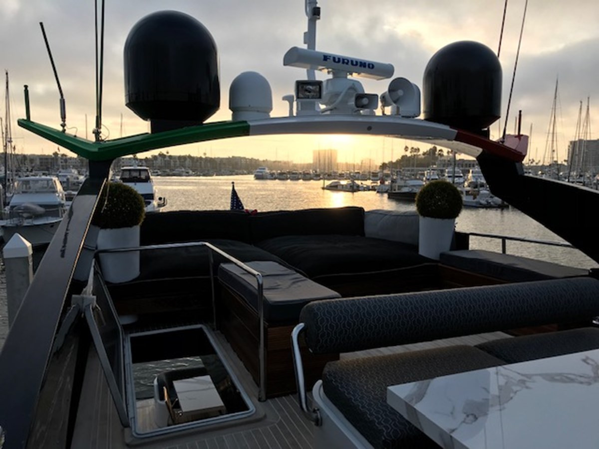 https://arconyachts.ams3.digitaloceanspaces.com/77934/conversions/large_2778110-optimize.jpg
