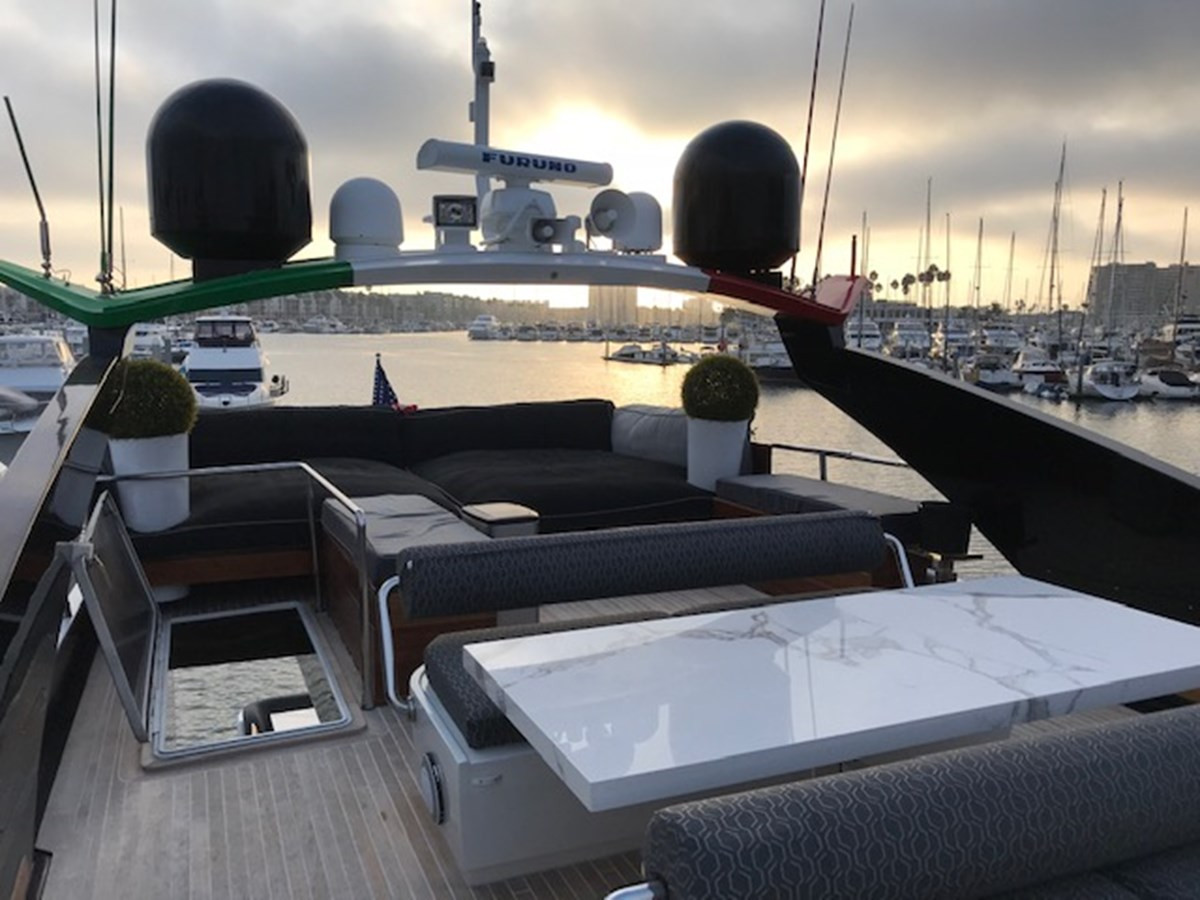https://arconyachts.ams3.digitaloceanspaces.com/77958/conversions/large_2778118-optimize.jpg