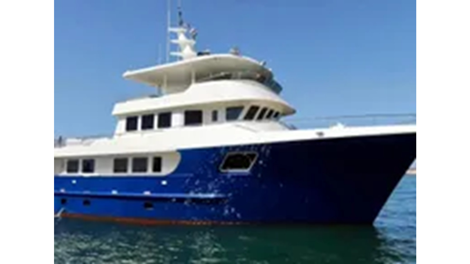 https://arconyachts.ams3.digitaloceanspaces.com/77991/conversions/large_4324731-optimize.jpg