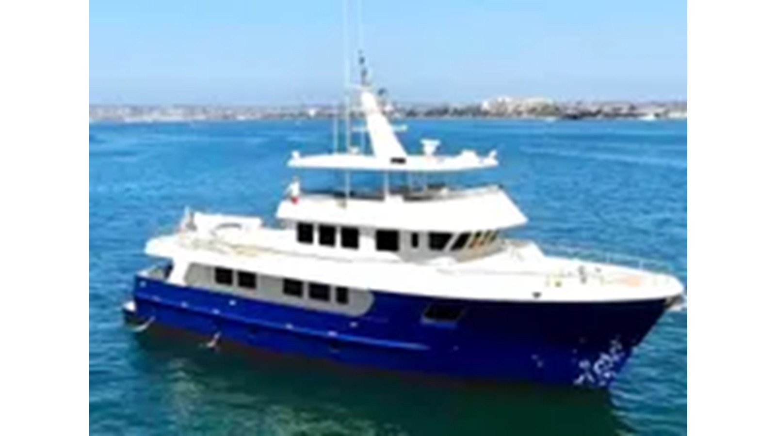https://arconyachts.ams3.digitaloceanspaces.com/77994/conversions/large_4324732-optimize.jpg