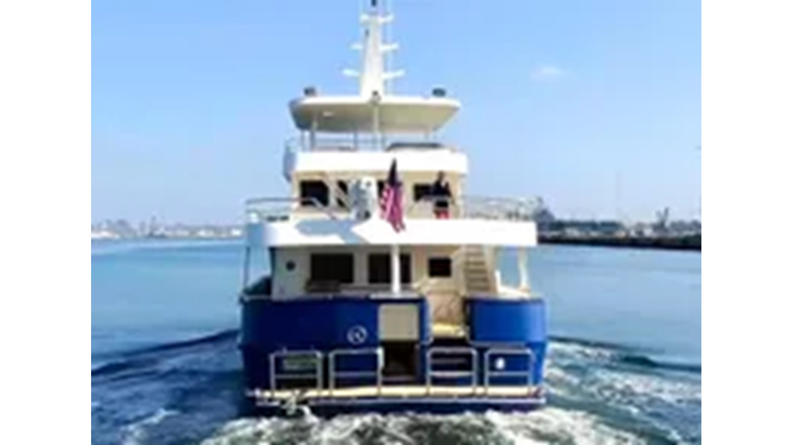 https://arconyachts.ams3.digitaloceanspaces.com/78008/conversions/large_4324736-optimize.jpg