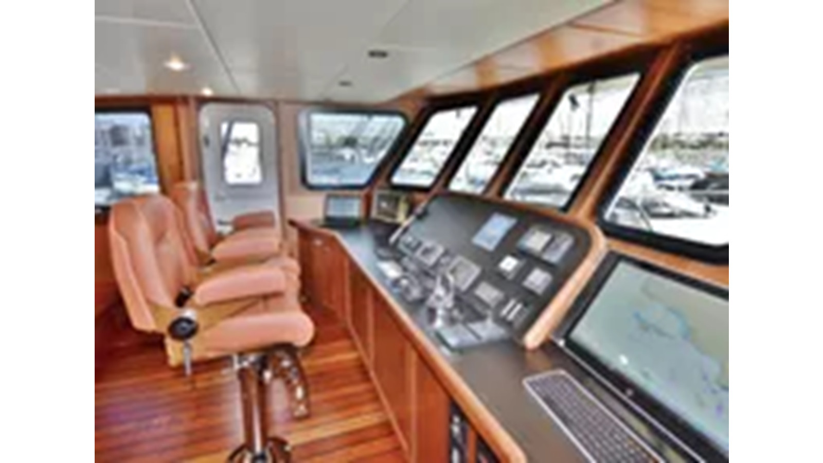 https://arconyachts.ams3.digitaloceanspaces.com/78014/conversions/large_4324738-optimize.jpg